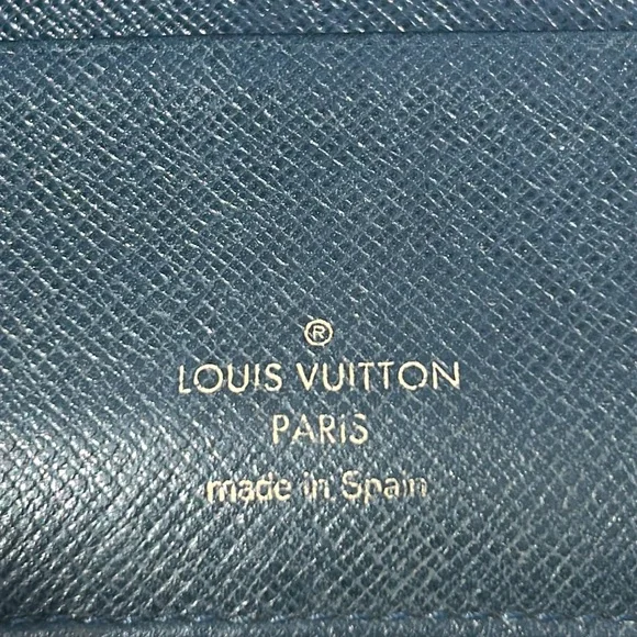 Louis Vuitton Wallet - Picture 3 of 7